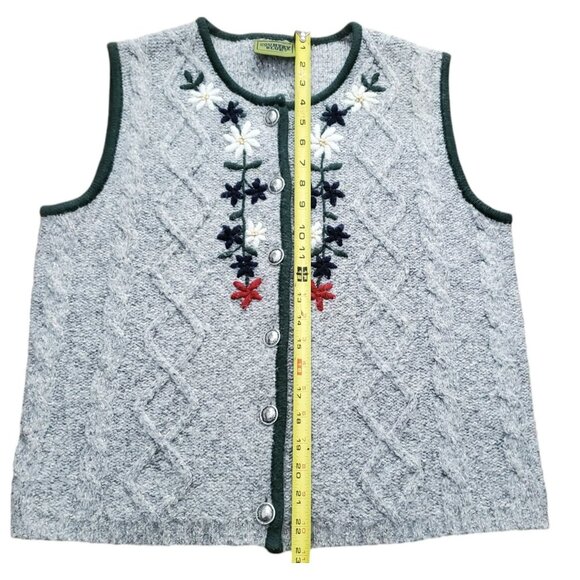 VTG Knit Sweater Vest Embroidered Flowers Gray Country Blue Wool Blend Womens M - Picture 10 of 11